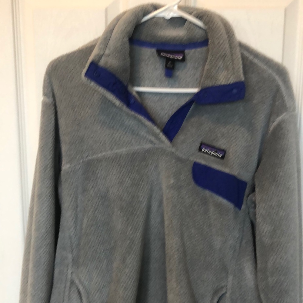 Ladies Patagonia pullover